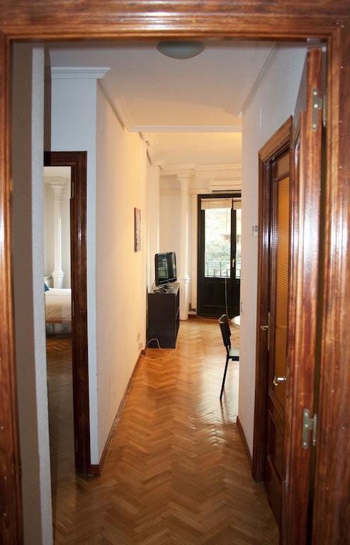 Gran Via Sol Apartamentos Madrid Habitación foto